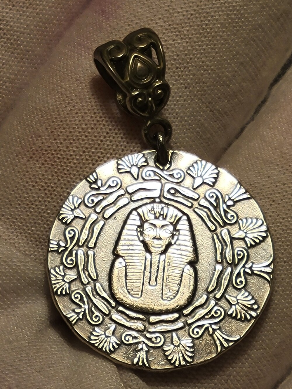 ◇ Rare - 1/4 OZ .999 SILVER ROUND RELIC EGYPTIAN PENDANT - Vintage